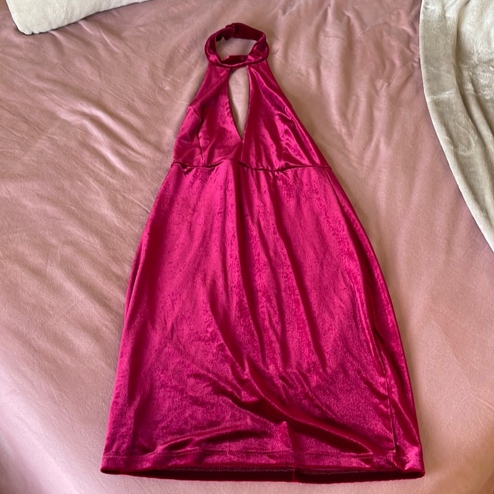 Red velvet around the neck, open back cocktail dress